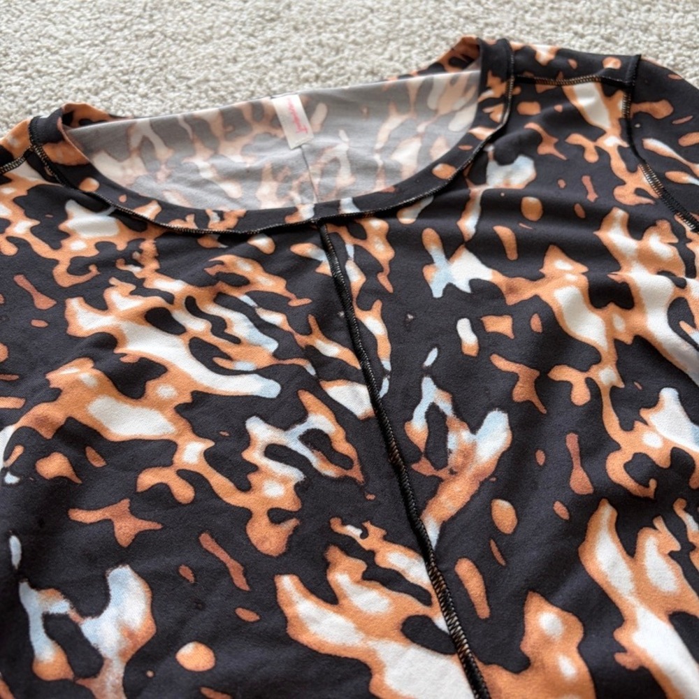 Long Sleeve Animal Print Ruched Top - Brown/Black - Picture 2 of 10